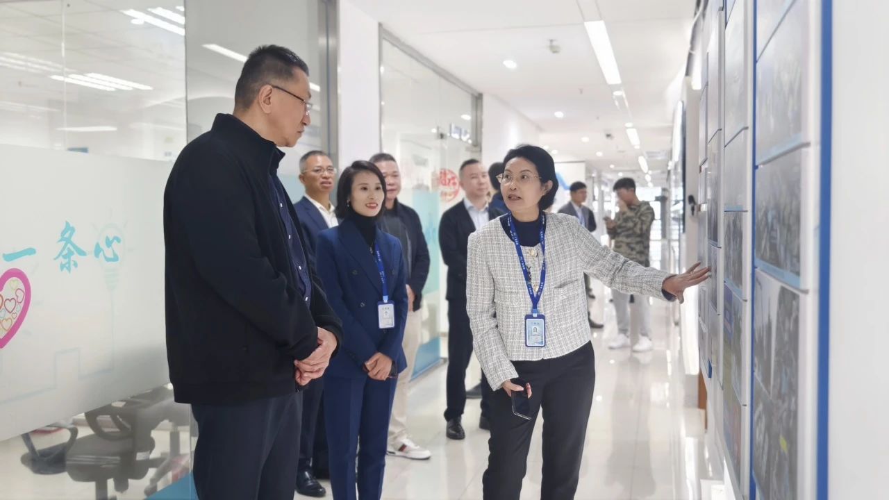 KB88凯时官网集团｜东菽愿铣墙值赖痴代表团来访，，，，，，调研数字化转型与智能化生长